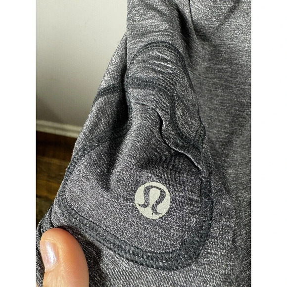 Lululemon Free To Be Wild Tank Women's Size 6 Medium Heathered Black Luon - Picture 3 of 5